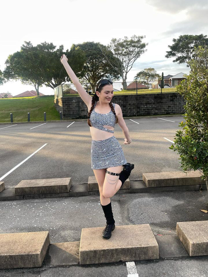 Duckies Cut Out Crop