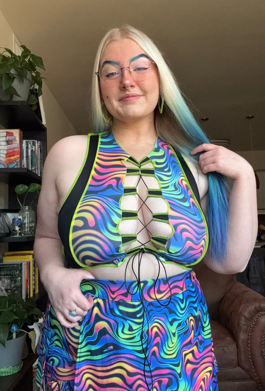 ✨PRE ORDER✨ Black Reverse Seam Top