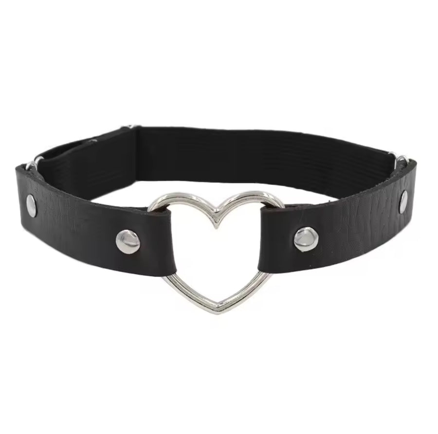 Leg Harness Black Heart
