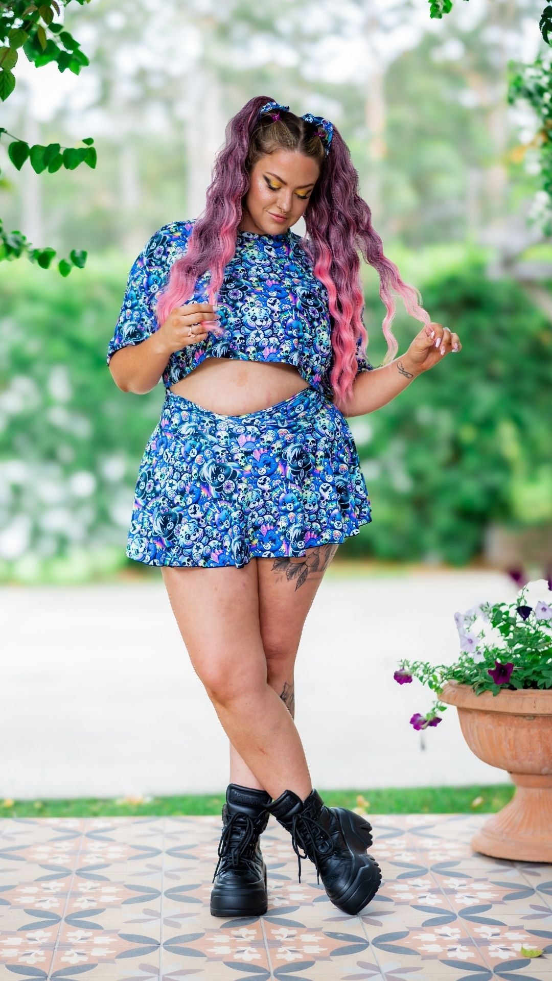 ✨COMING SOON✨ Scare-Bear Cropped Tee (UV REACTIVE)