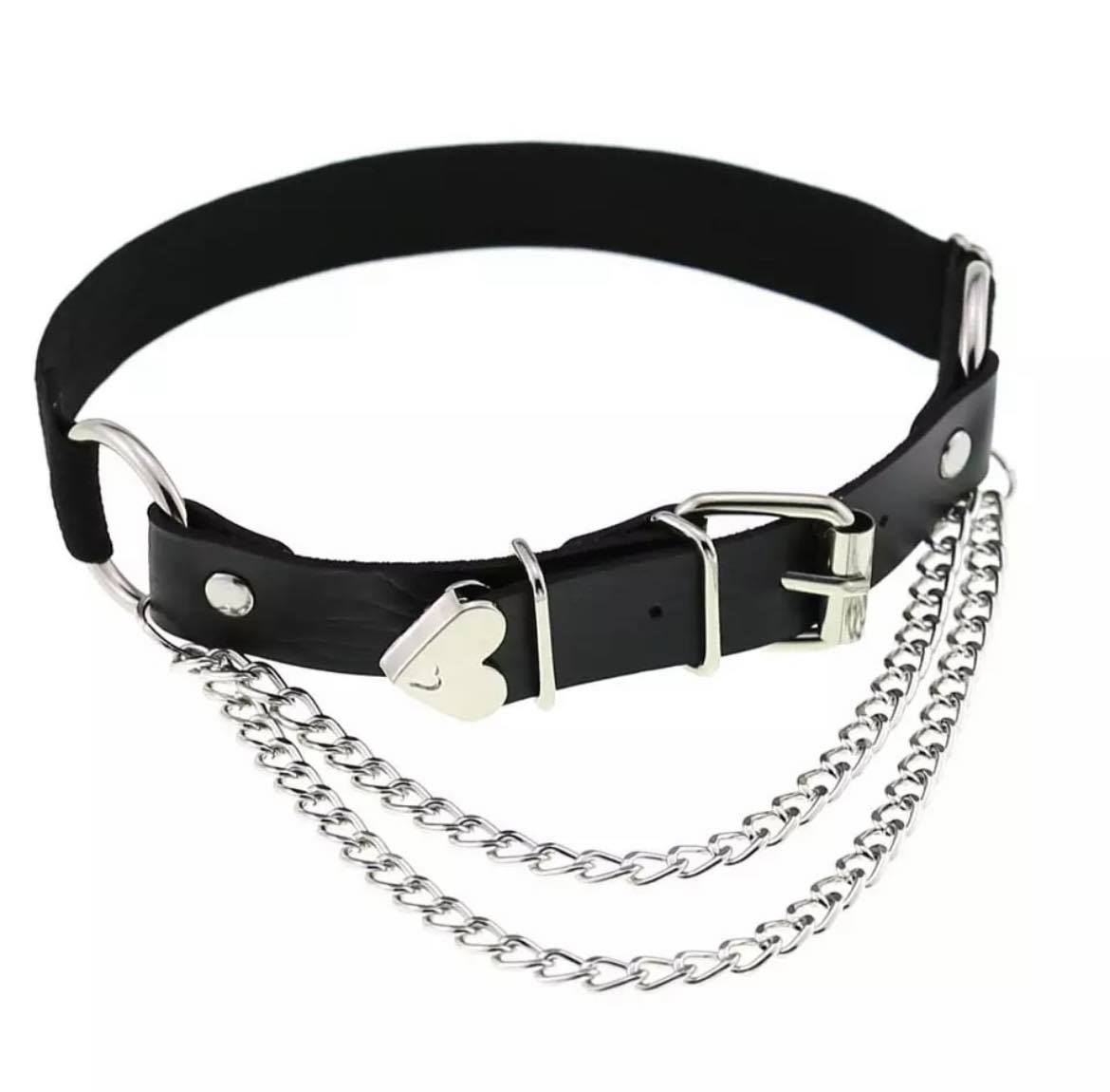 Leg Harness With Heart Chain - BLACK